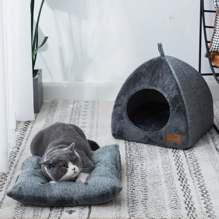 FURREAU™ Triangle Closed Nest