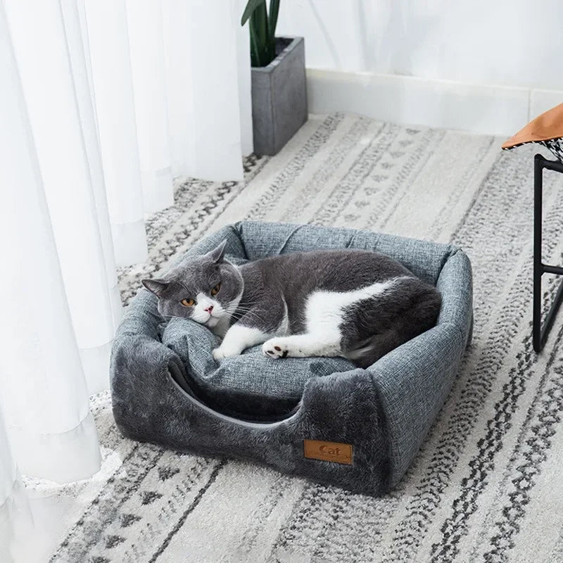 FURREAU™ Triangle Closed Nest